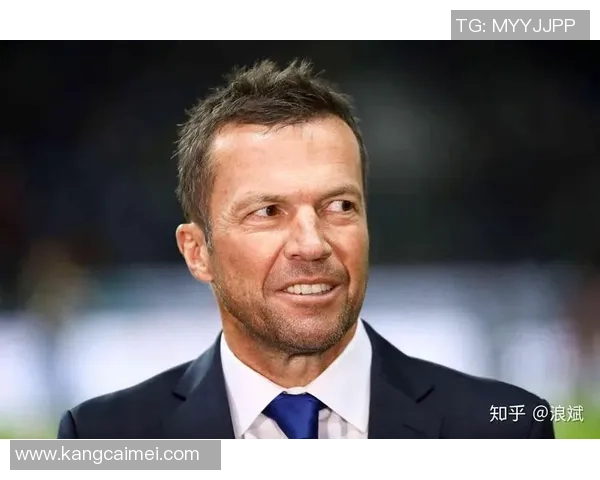 围绕足球球星英文全名解析其职业生涯辉煌与个人成长故事