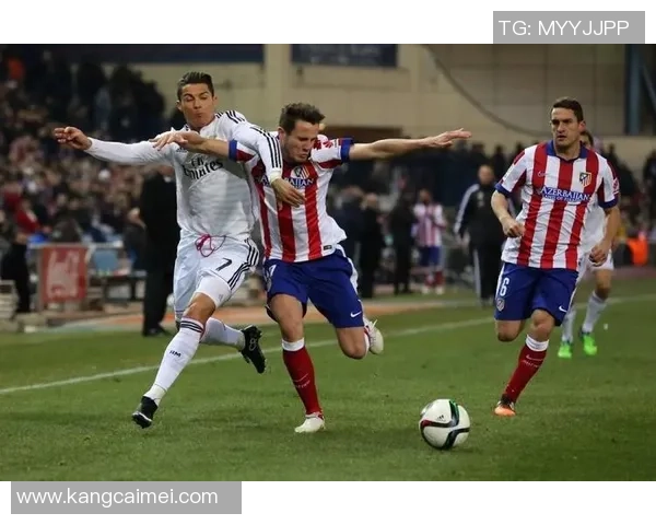 如何从足球星卡市场分析其价值高低与投资潜力